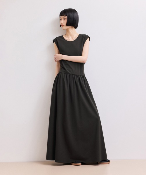 ADAM ET ROPE'（アダムエロペ）の「【WEB限定】バックオープンマキシワンピース（ワンピース・レディース・チャコールグレー/ダークブラウン/ブラック・38/36）」の9枚目の写真