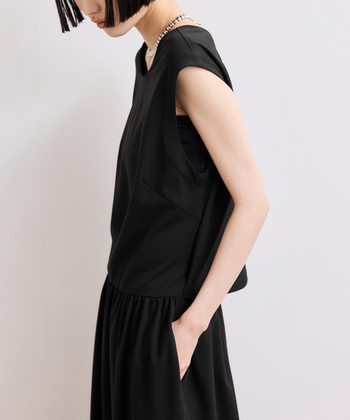 ADAM ET ROPE'（アダムエロペ）の「【WEB限定】バックオープンマキシワンピース（ワンピース・レディース・チャコールグレー/ダークブラウン/ブラック・38/36）」の15枚目の写真