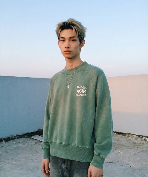 LENGAGEMENT(ランガージュマン)の「AGIR Salt-Washed Raglan Crop Sweatshirt (Green)(スウェット・レディース・グリーン・1/2)」の2枚目の写真