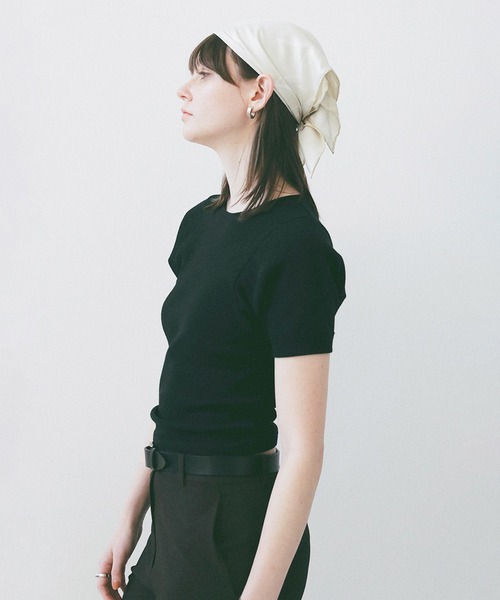 CLANE（クラネ）の「SCOOP SLEEVE COMPACT TOPS（Tシャツ/カットソー・レディース・ブラック/ホワイト・1）」の4枚目の写真