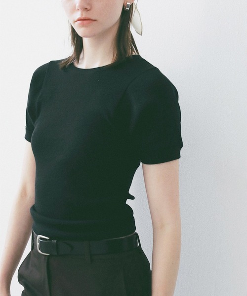 CLANE（クラネ）の「SCOOP SLEEVE COMPACT TOPS（Tシャツ/カットソー・レディース・ブラック/ホワイト・1）」の6枚目の写真