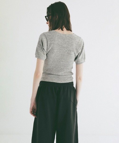 CLANE（クラネ）の「SCOOP SLEEVE COMPACT TOPS（Tシャツ/カットソー・レディース・ブラック/ホワイト・1）」の14枚目の写真