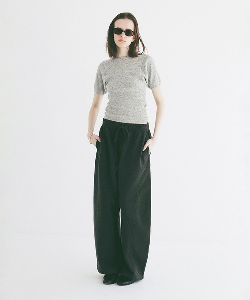 CLANE（クラネ）の「SCOOP SLEEVE COMPACT TOPS（Tシャツ/カットソー・レディース・ブラック/ホワイト・1）」の16枚目の写真