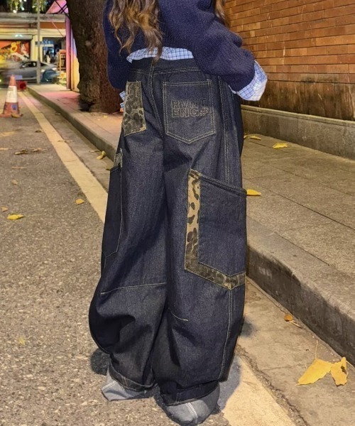 HAILY(ヘイリー)の「ヒョウ柄デザインポケットカーブバギーデニムパンツ(デニムパンツ・レディース・ブルー系その他・S/M/L)」の10枚目の写真