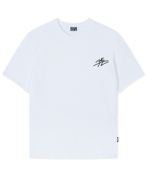 QUTON(ク―トン)の「シグニチャースモールロゴオーバーサイズヘビーハーフTシャツ_ホワイト(Tシャツ/カットソー・メンズ・ホワイト・1/2/3/4)」の1枚目の写真