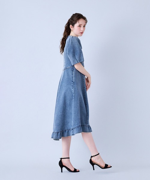 Audie a Muses(オーディアミューズ)の「【人気のため追加】ライトデニムボリュームスリーブワンピース(ワンピース・レディース・ネイビー・36/42/38)」の7枚目の写真