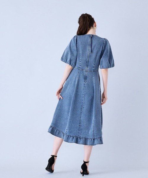 Audie a Muses(オーディアミューズ)の「【人気のため追加】ライトデニムボリュームスリーブワンピース(ワンピース・レディース・ネイビー・36/42/38)」の9枚目の写真