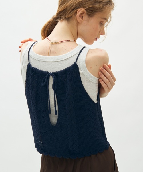 full/fill.(フルフィル)の「back ribbon halter knit top / バックリボンホルターニットトップ(ニット/セーター・レディース・ネイビー/アイボリー・FREE)」の1枚目の写真