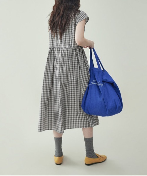 &soiree(アンドソワレ)の「ビックシルエットチェック柄ノースリーブワンピース(ワンピース・レディース・ブラック・X-LARGE/LARGE/MEDIUM)」の6枚目の写真