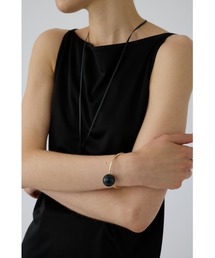 RIM.ARK（リムアーク）の「Stone modern cuff(ストーン モダン カフ)（ブレスレット）」