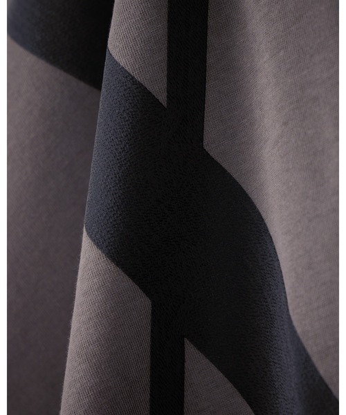 ARMANI EXCHANGE(アルマーニエクスチェンジ)の「【A|X アルマーニ エクスチェンジ】ボールドロゴ レギュラーフィット 半袖クルーネックTシャツ/REGULAR(Tシャツ/カットソー・メンズ・ブラック/グレイッシュベージュ・XX-LARGE/X-SMALL/X-LARGE/SMALL/MEDIUM/LARGE)」の16枚目の写真