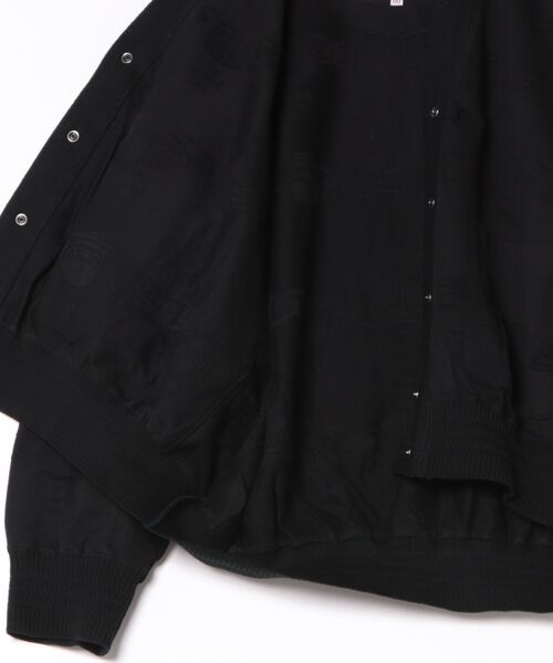 Vivienne Westwood(ヴィヴィアンウエストウッド)の「ORB CHAIN REPEAT PILLOW CARDIGAN(その他アウター・レディース・グレー/ブラック・FREE)」の4枚目の写真