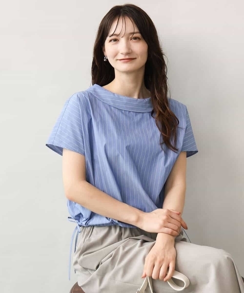 MK MICHEL KLEIN（エムケーミッシェルクラン）の「[接触冷感/洗える]ロールネック ギャザースリーブブラウス(半袖)（シャツ/ブラウス・レディース・ライトブルー/グレイッシュベージュ/ネイビー・38）」の4枚目の写真