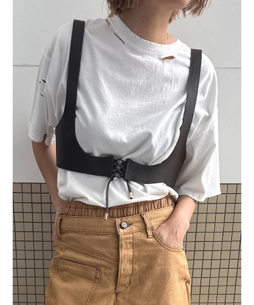 ELCHELE(エルチェレ)の「BOROBORO TEE(Tシャツ/カットソー・レディース・スミクロ/サンドベージュ/ホワイト・FREE)」の2枚目の写真