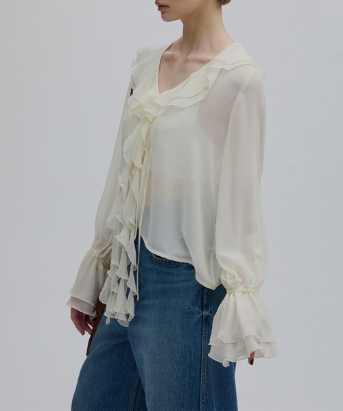 Ameri(アメリ)の「SHEER TWIST FRILL BLOUSE(シャツ/ブラウス・レディース・オレンジ/アイボリー/ブラック・FREE)」の5枚目の写真
