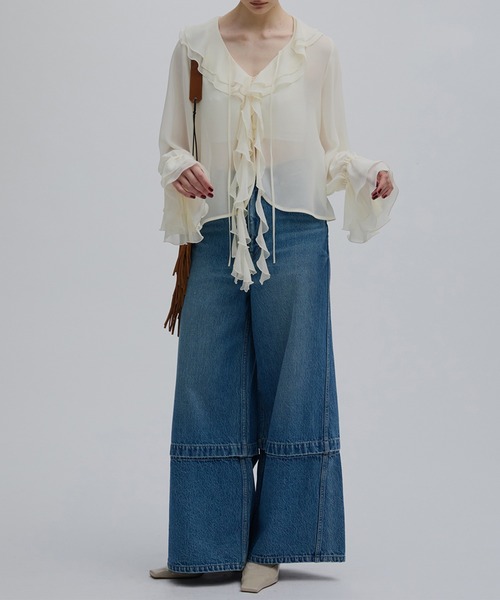Ameri(アメリ)の「SHEER TWIST FRILL BLOUSE(シャツ/ブラウス・レディース・オレンジ/アイボリー/ブラック・FREE)」の7枚目の写真