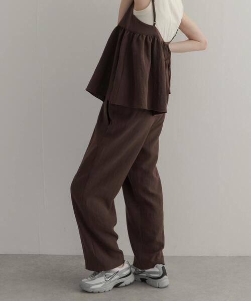 URBAN RESEARCH DOORS(アーバンリサーチドアーズ)の「バックリボンキャミ付きイージーパンツ(ワンピース・レディース・ブラック/ブラウン・FREE)」の19枚目の写真