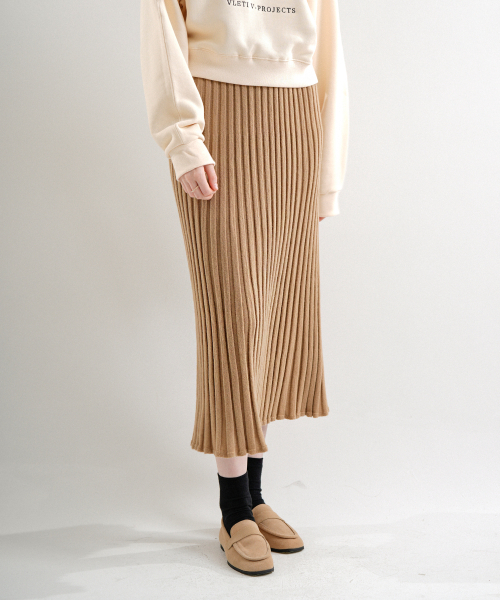 VLETI(ブレッティ)の「Ramswool Pleats Knit Skirt (Beige)(スカート・レディース・ベージュ・FREE)」の2枚目の写真