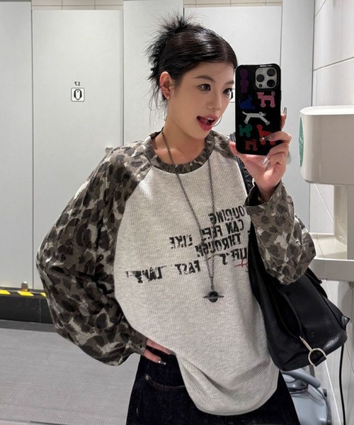 WESTSEA（ウエストシー）の「カモフラ切替 ダメージ加工 ワッフル ラグラン オーバーサイズ ロンT（Tシャツ/カットソー・レディース・グレー系カモフラージュ・L/M）」の5枚目の写真