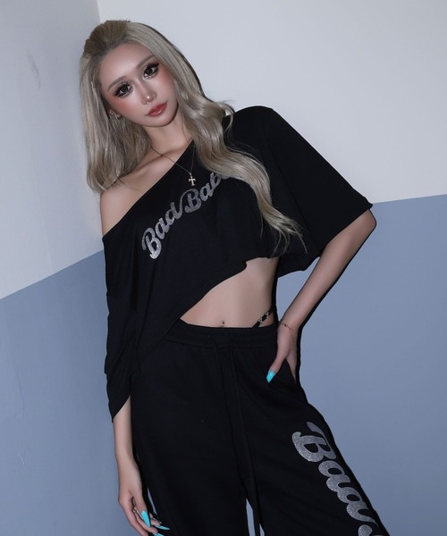 BLACKQUEEN(ブラッククイーン)の「【BLACKQUEEN】ラメロゴオフショルTシャツ(Tシャツ/カットソー・レディース・ホワイト/ブラック・M)」の10枚目の写真