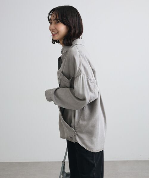 Green Parks(グリーンパークス)の「デニムマルチWAYシャツ(シャツ/ブラウス・レディース・インディゴブルー/グレー/ブラック/ブラウン・FREE)」の16枚目の写真