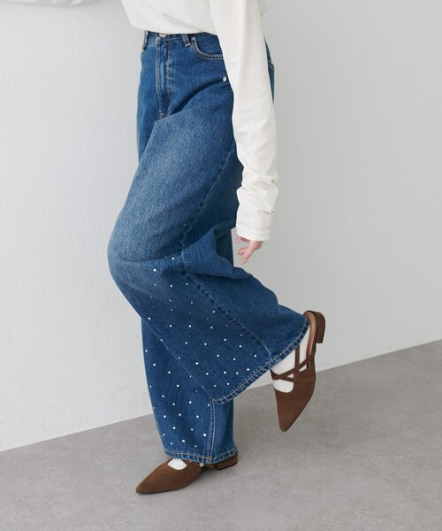 DISCOAT(ディスコート)の「ビジュー使いデニムワイドパンツ(デニムパンツ・レディース・ブルー・SMALL/LARGE/MEDIUM)」の5枚目の写真