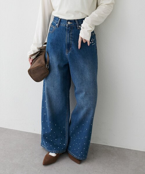 DISCOAT(ディスコート)の「ビジュー使いデニムワイドパンツ(デニムパンツ・レディース・ブルー・SMALL/LARGE/MEDIUM)」の6枚目の写真