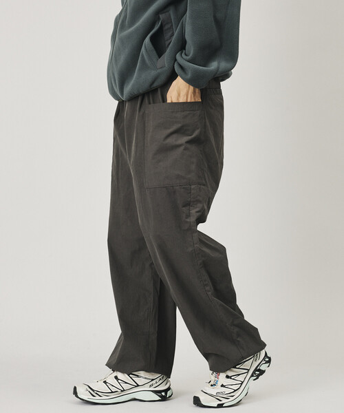 Firsthand(ファーストハンド)の「Firsthand/ファーストハンド ワイドシルエット ヘリクルー イージーパンツ【限定展開】(その他パンツ・メンズ・ブラック/チャコールグレー・LARGE/MEDIUM)」の3枚目の写真