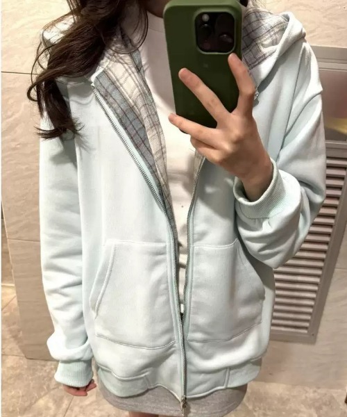NANEA(ナネア)の「フード裏チェックパーカー(パーカー・レディース・ブルー/オートミール/ピンク/グレー・X-LARGE/LARGE)」の10枚目の写真