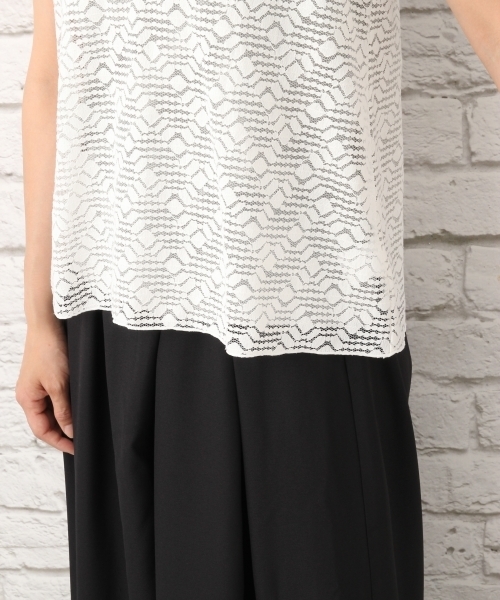 LEPSIM（レプシィム）の「Vネックキャミソール　727049（キャミソール・レディース・アイボリー/ブラック/オフホワイト・FREE）」の11枚目の写真