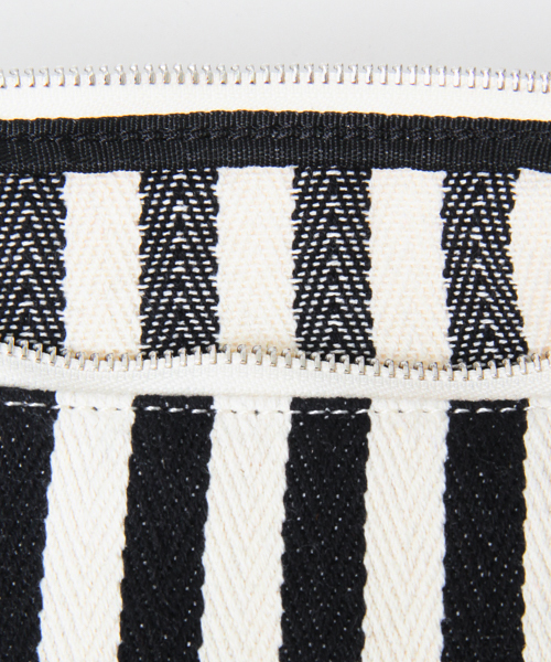 UR SELECT（ユーアールセレクト）の「UR SELECT Som（クラッチバッグ・レディース・ライトブルー/ナチュラル/ストライプ・FREE）」の13枚目の写真