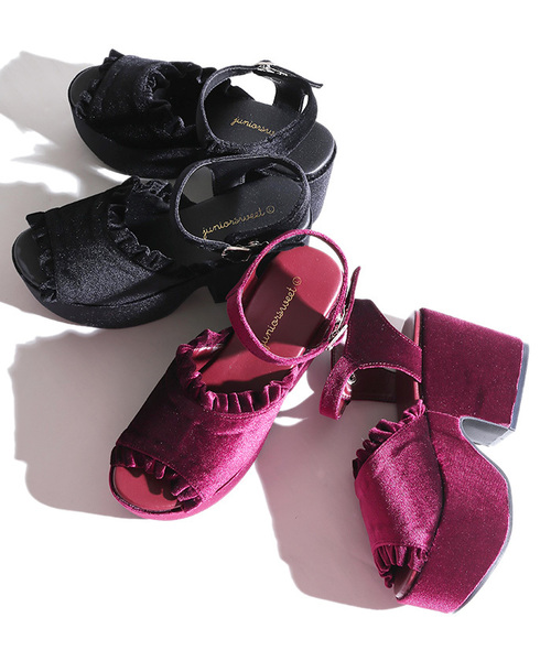 WEGO（ウィゴー）の「WEGO/ベロアフリルサンダル（サンダル・レディース・ブラック/ワイン・MEDIUM/LARGE）」の3枚目の写真