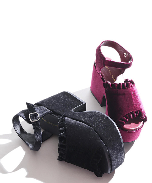 WEGO（ウィゴー）の「WEGO/ベロアフリルサンダル（サンダル・レディース・ブラック/ワイン・MEDIUM/LARGE）」の6枚目の写真