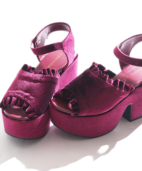 WEGO（ウィゴー）の「WEGO/ベロアフリルサンダル（サンダル・レディース・ブラック/ワイン・MEDIUM/LARGE）」の7枚目の写真