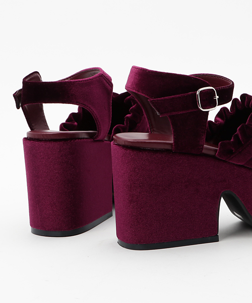 WEGO（ウィゴー）の「WEGO/ベロアフリルサンダル（サンダル・レディース・ブラック/ワイン・MEDIUM/LARGE）」の8枚目の写真