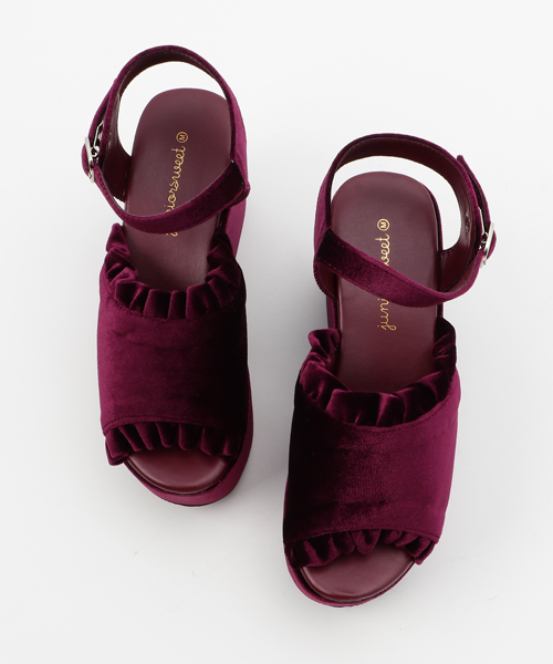 WEGO（ウィゴー）の「WEGO/ベロアフリルサンダル（サンダル・レディース・ブラック/ワイン・MEDIUM/LARGE）」の9枚目の写真
