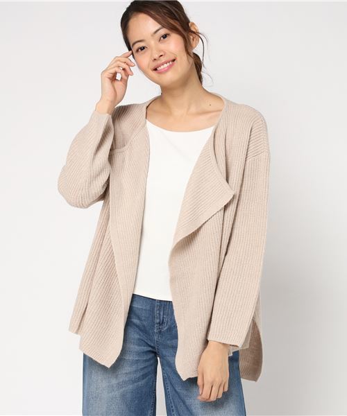 Samansa Mos2（サマンサ モスモス）の「片畦ボートネックカーディガン（カーディガン/ボレロ・レディース・チャコールグレー/ベージュ/グレー/レッド/モカ/キナリ・ﾌﾘ-）」の5枚目の写真