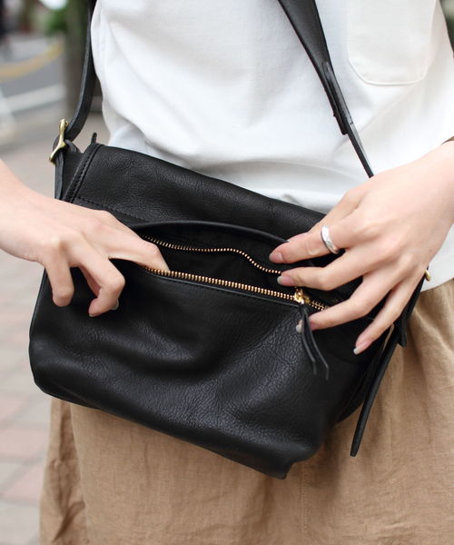 SLOW（スロウ）の「SLOW/ スロウ FLAP SHOULDER 〔rubono
