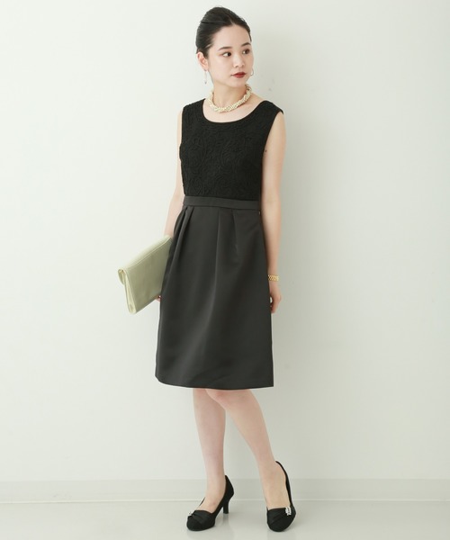 MARLENE JOBERT（マルレーヌ　ジョベル）の「コードレーン胸刺繍ドレスワンピース（ドレス・レディース・ネイビー/ブラック/グレー・L/M）」の4枚目の写真