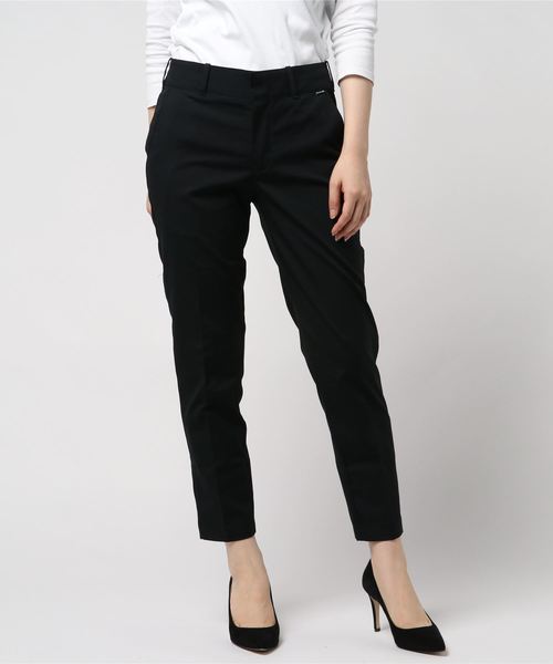 Hurley (ハーレー)の「W HRLY LOWRIDER CHINO PANT/ハーレー レディース カジュアル(その他パンツ・レディース・ブラック/カーキ/オリーブ・3/5/7)」の2枚目の写真
