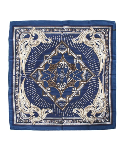 Julia Boutique（ジュリアブティック）の「70×70cmサイズ・ヴィンテージ風サテン生地スカーフ・バンダナ・ストール/100011（バンダナ/スカーフ・レディース・A/B/C/D/E/F/G/H/I/J/K/L/M/N/O/P/その他15/その他14/その他13/その他12/その他2/その他3/その他1/その他5/その他4/その他11/その他10/その他9/その他8/その他7/その他6/その他16/その他17/その他18/その他19/その他20/その他21/その他22/その他24/その他25/その他26/その他23/ブラック/ライトブルー/ホワイト/オレンジ/ブルー/ピンク/イエロー/ベージュ/ネイビー/ブラウン系/パープル系/カーキ/ブラウン/グレー/グリーン・ONE）」の12枚目の写真