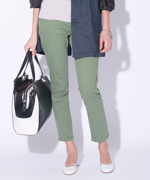 NANO universe（ナノユニバース）の「【VERY4月号掲載】カラーjegginnypants（その他パンツ・レディース・オフホワイト/ベージュ/ライトグレー/レッド/ブルー/グリーン/ブラック・34/36/30/32/28）」の5枚目の写真