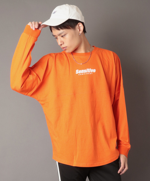SUGGESTION(サジェッション)の「【SUGGESTION】バックロゴプリント ビッグシルエットロングスリーブTシャツ(Tシャツ/カットソー・メンズ・ブラック/ベージュ/パープル/オフホワイト/オレンジ・M/L)」の20枚目の写真