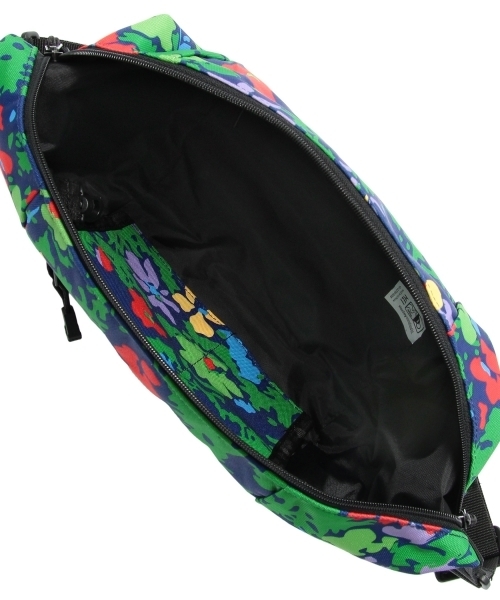 Another Edition（アナザーエディション）の「MEI PRT MOON BAG（ショルダーバッグ・レディース・ホワイト/ネイビー・フリー）」の6枚目の写真