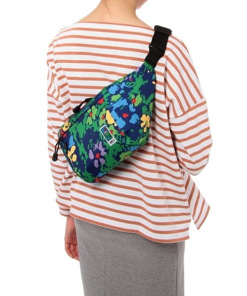 Another Edition（アナザーエディション）の「MEI PRT MOON BAG（ショルダーバッグ・レディース・ホワイト/ネイビー・フリー）」の5枚目の写真