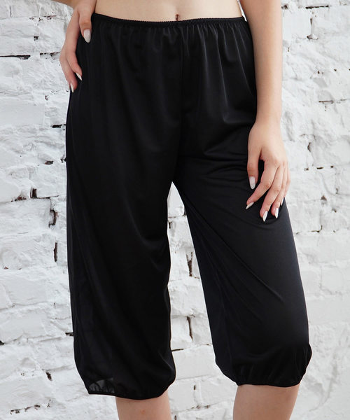 SHIROHATO（シロハト）の「【ワイドパンツと一緒にまくって裾汚れ防止】透けない＆静電気防止 インナーパンツ ペチパンツ ペチパン ペチコート 日本製（インナーウェア/肌着・レディース・ベージュ/ブラック/グレー・S/M/L/LL/3L）」の16枚目の写真