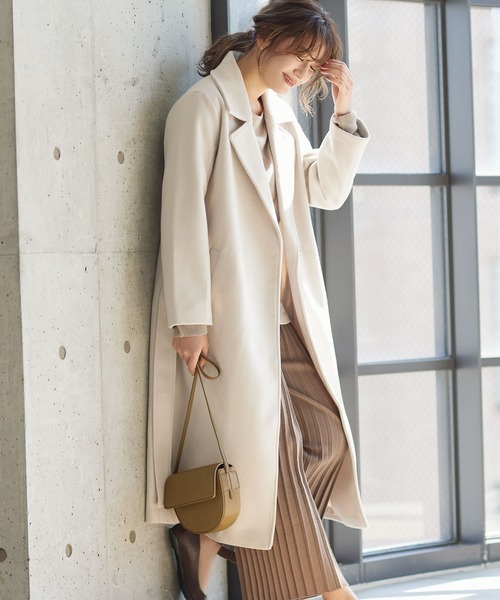 KOBE LETTUCE(コウベレタス)の「ビッグカラーベルト付きロングコート(チェスターコート・レディース・ネイビー/ブラウン/ブルー/アイボリー/モカ/パープル系その他/ラベンダー/ミント・FREE)」の2枚目の写真