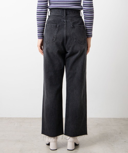 WEGO(ウィゴー)の「WEGO/デイリーストレートボーイフレンドデニムパンツ(デニムパンツ・レディース・ブラック/インディゴブルー/ダークインディゴブルー/ライトインディゴブルー・SMALL/LARGE/MEDIUM)」の12枚目の写真
