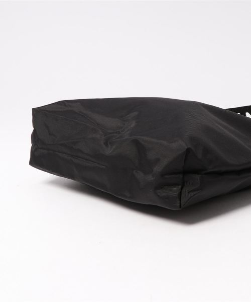 LuuNa（ルーナ）の「ロゴテープ サコッシュ（ショルダーバッグ・レディース・ブラック/カーキ/ネイビー/パープル・FREE）」の7枚目の写真