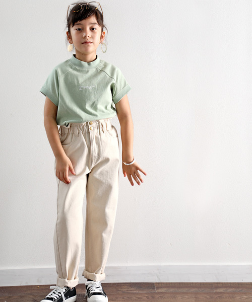 classicalelf（クラシカルエルフ）の「お外でもおうちでも♪キッズ ギャザーウエスト無地テーパードパンツ(フルレングス)（デニムパンツ・キッズ・ブラック/インディゴブルー/ナチュラル/ブラウン・130/140/150/110/120）」の3枚目の写真